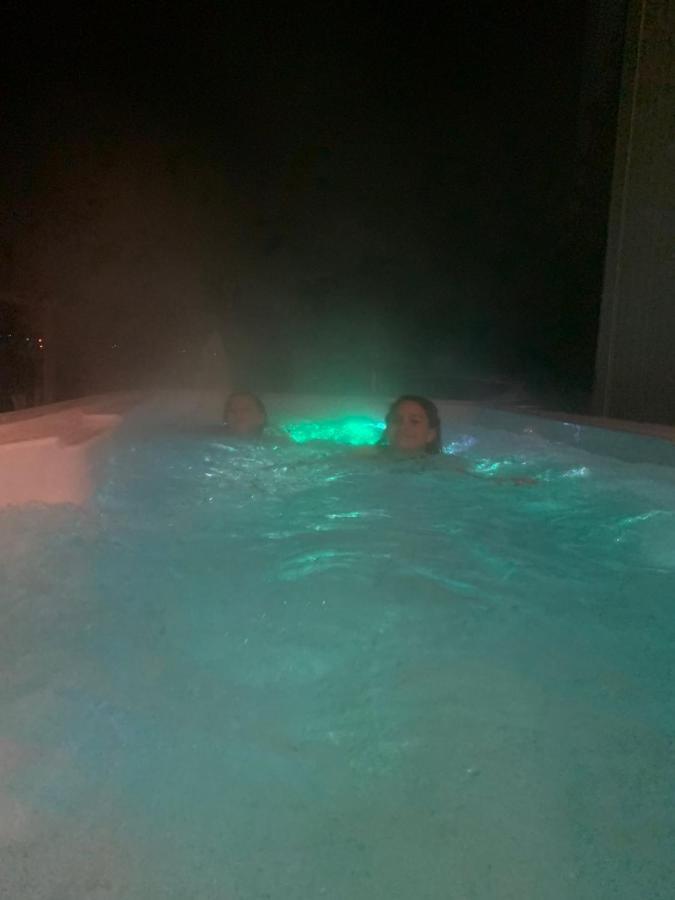 Luxury Retreat With Swim Spa Tauposee Exterior foto